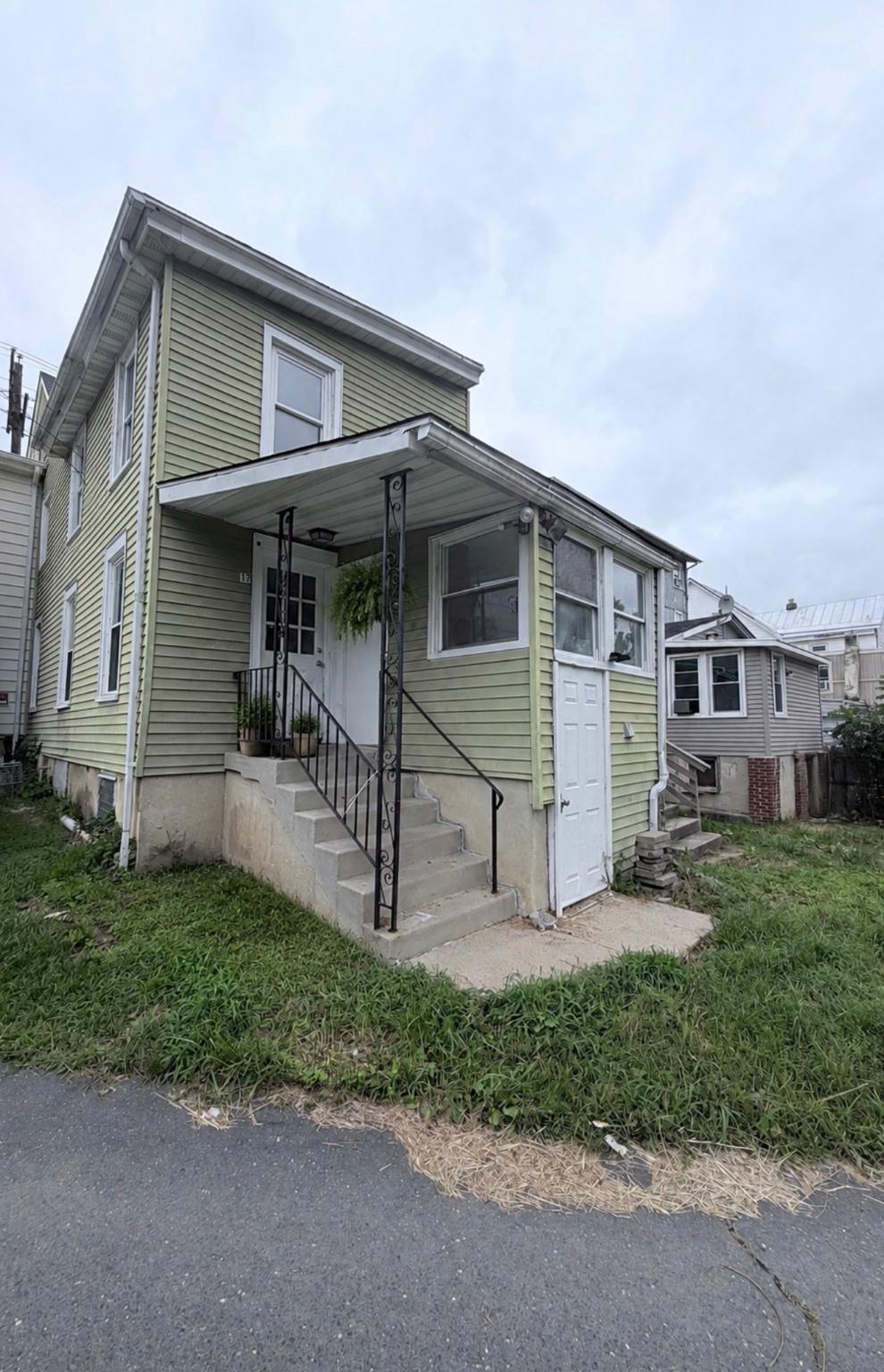 17 Madison Ave Property Photo 15