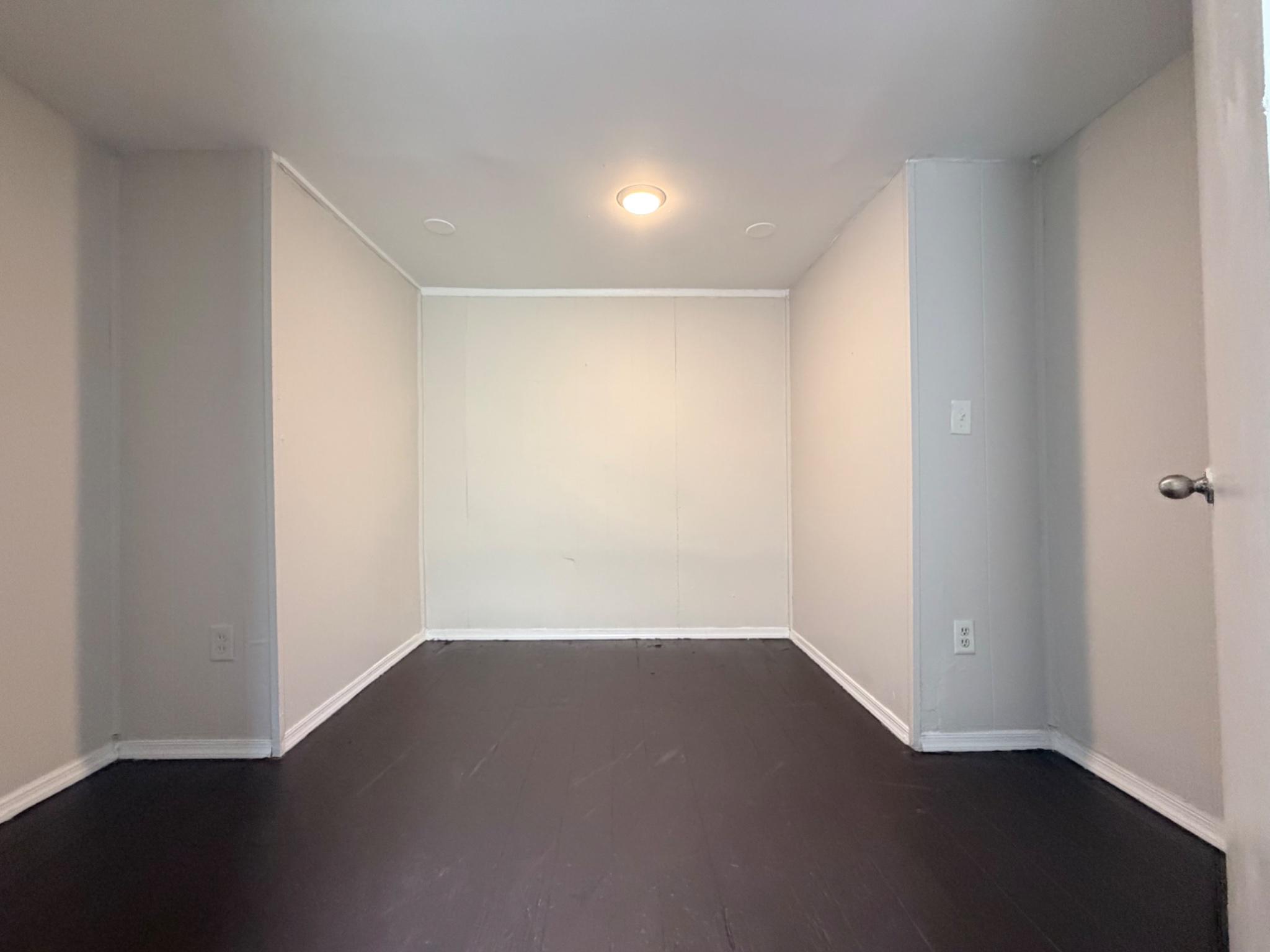 17 Madison Ave Property Photo 25