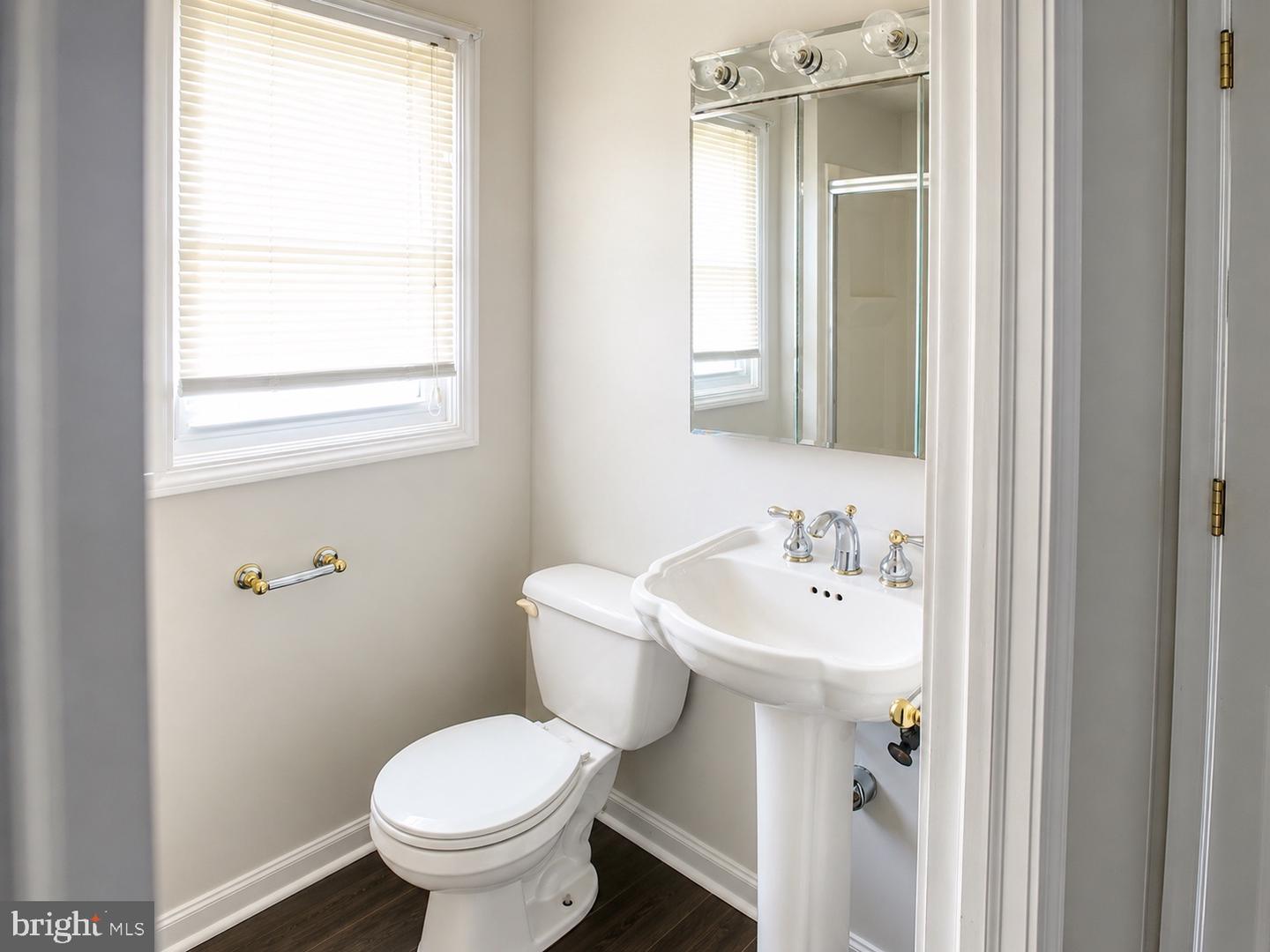 6 Hepburn Ln Property Photo 13