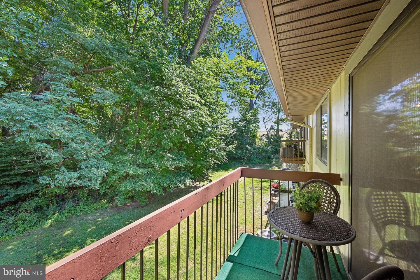 115 E Kings Hwy #138 Property Photo 31
