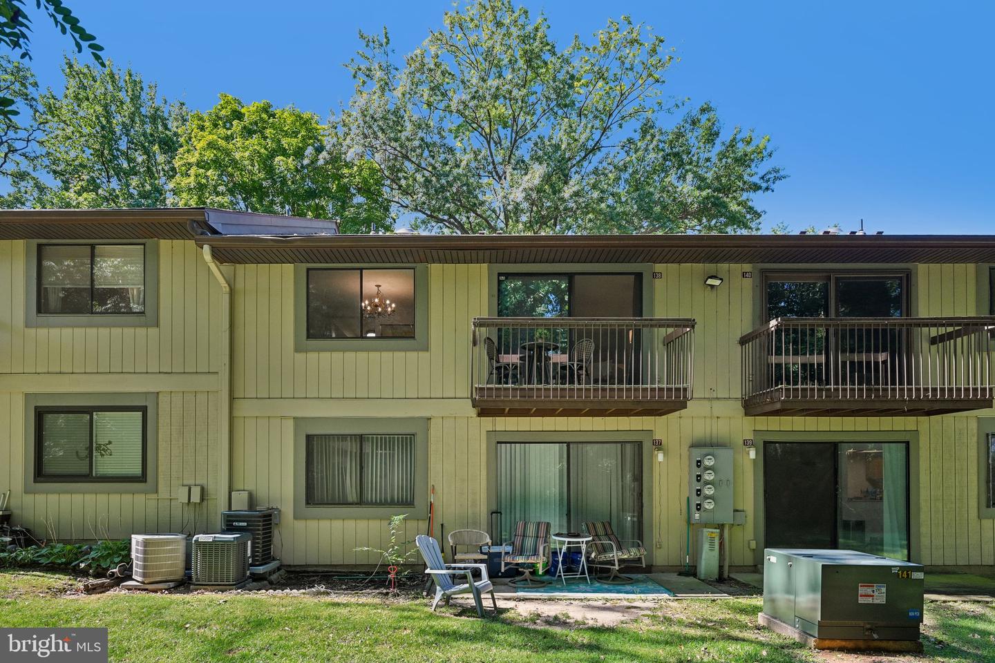 115 E Kings Hwy #138 Property Photo 35