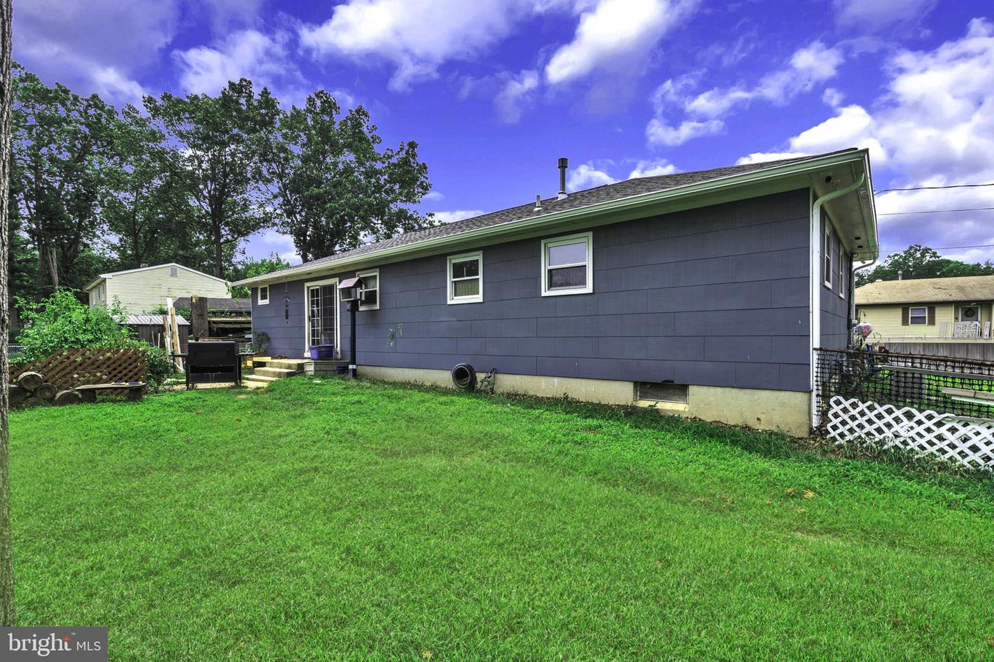 402 Lakeview Blvd Property Photo 22