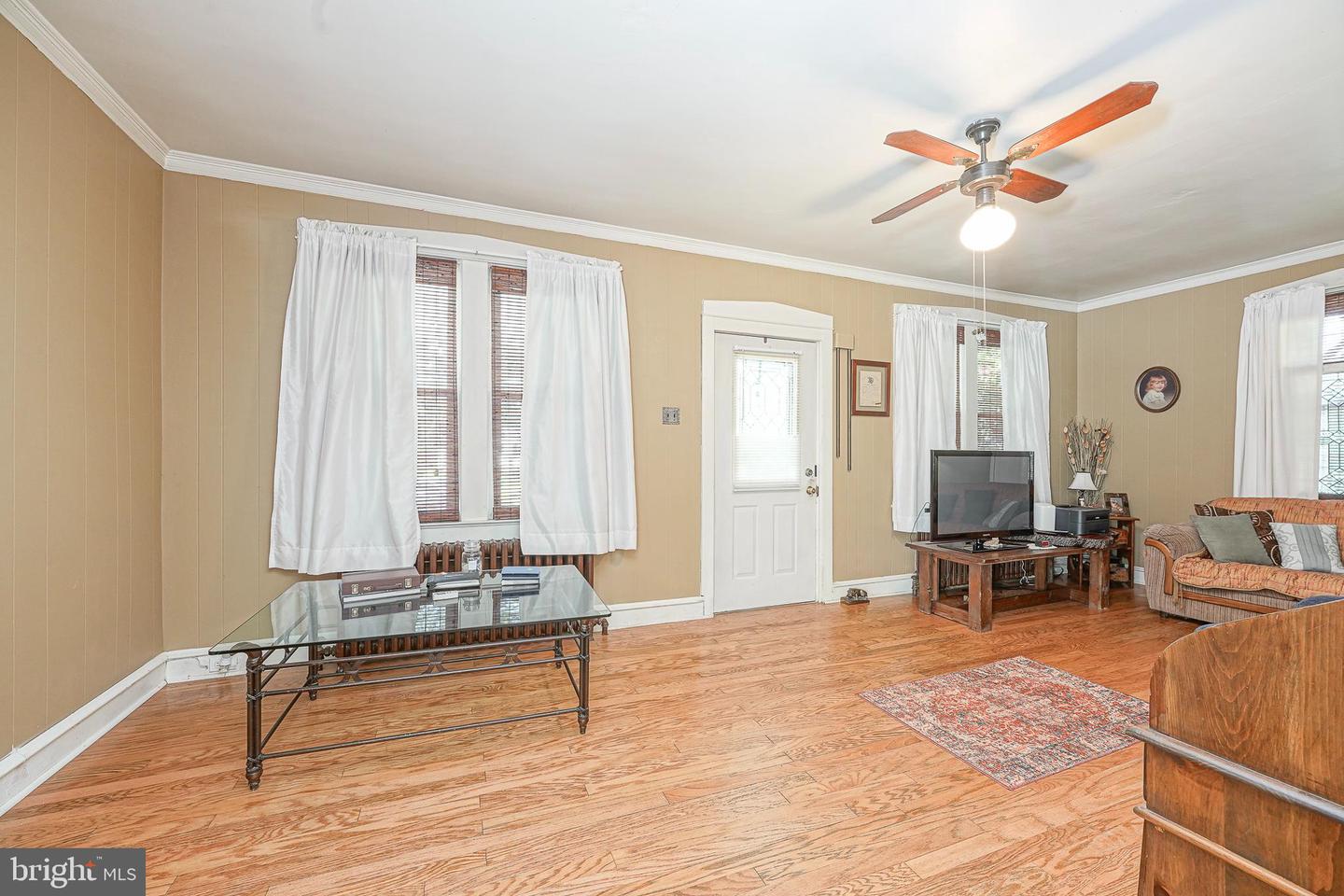 9 Maryland Ave Property Photo 6