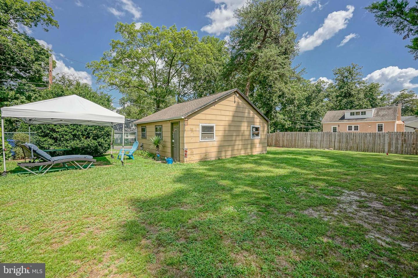 9 Maryland Ave Property Photo 25