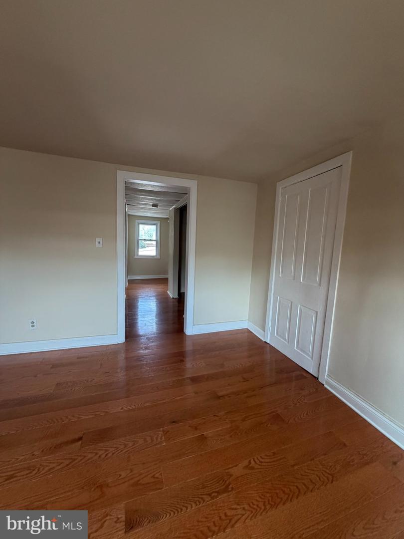 227 E Broad #2 Property Photo 8