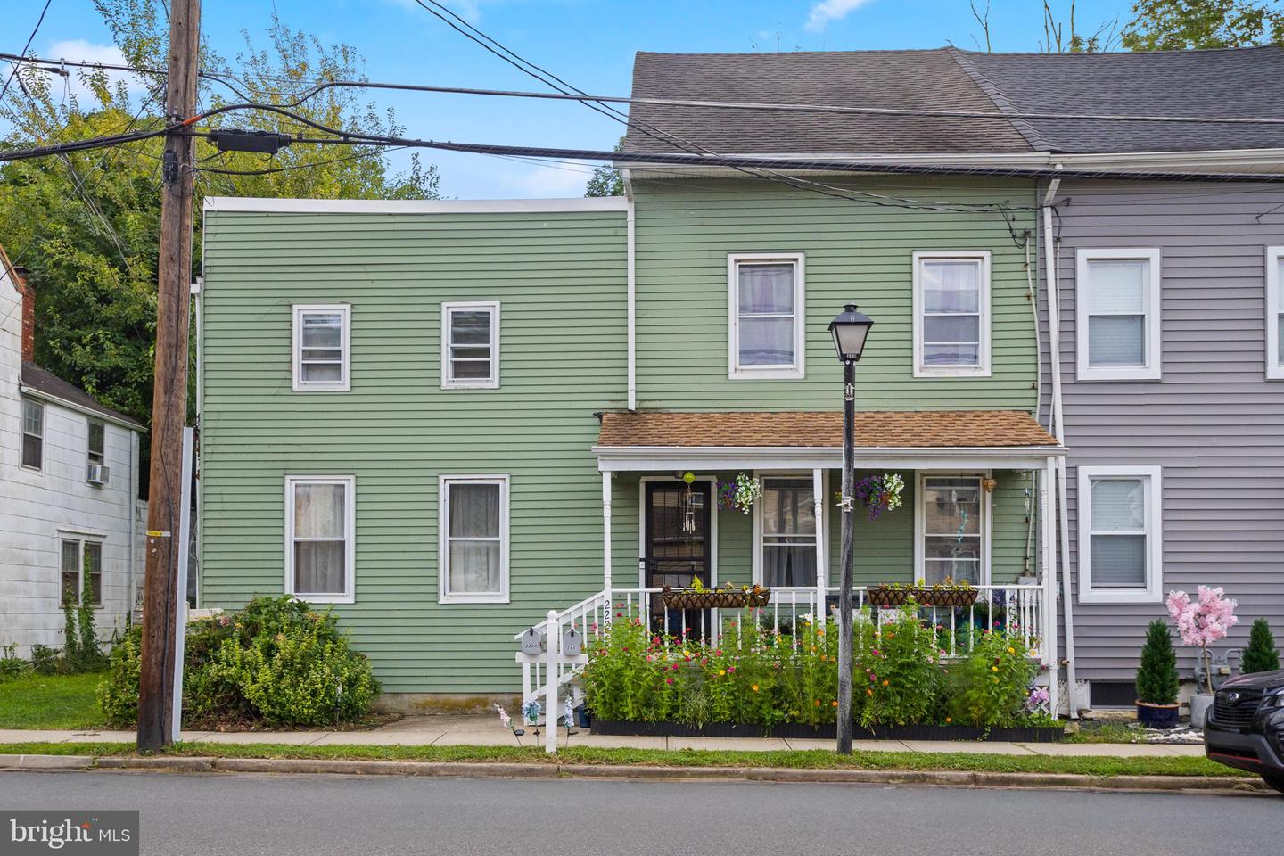222 Washington St Property Photo 1