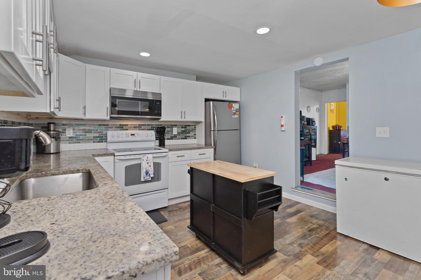 222 Washington St Property Photo 18