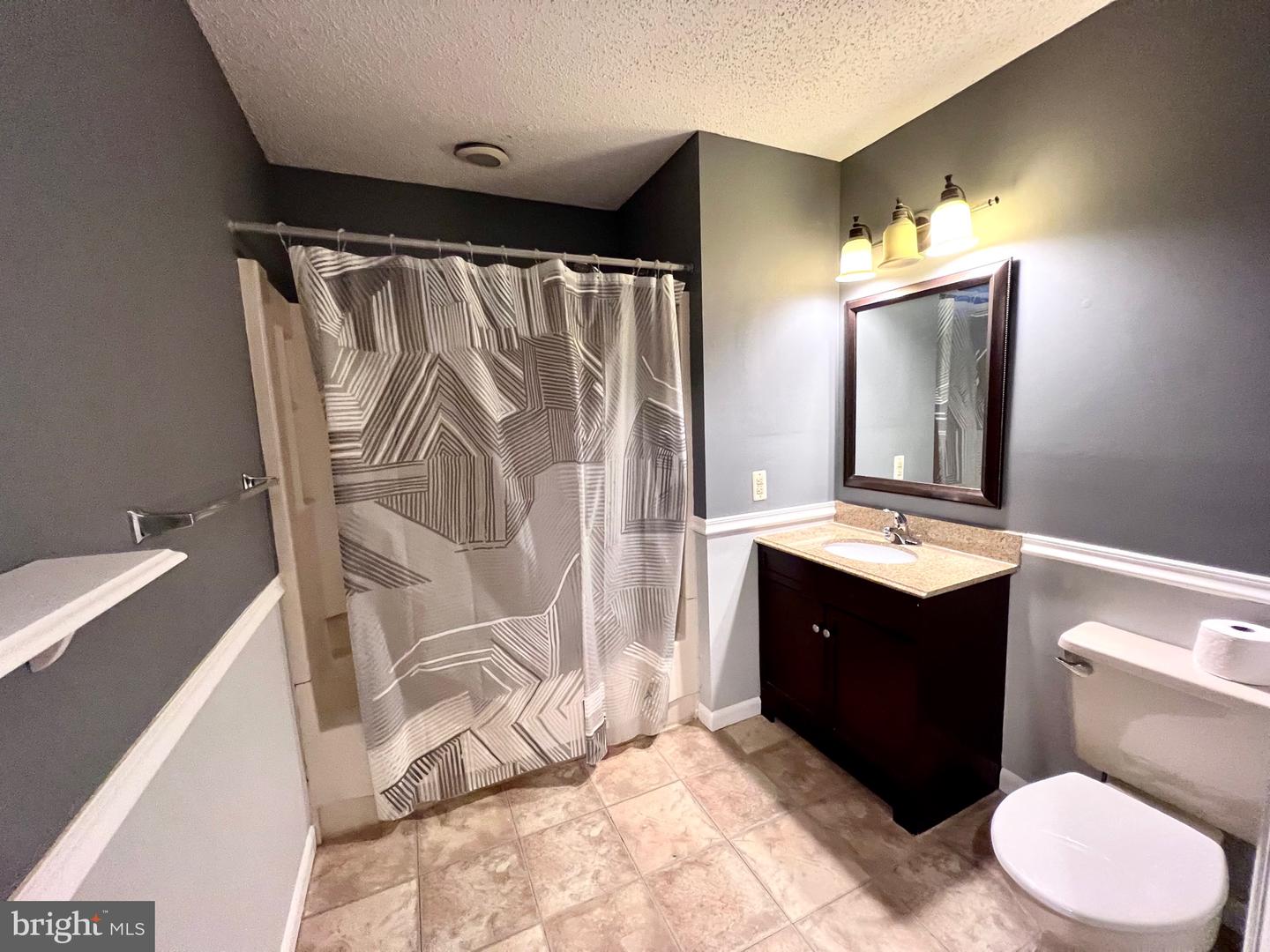 4204b Aberdeen Dr Property Photo 16