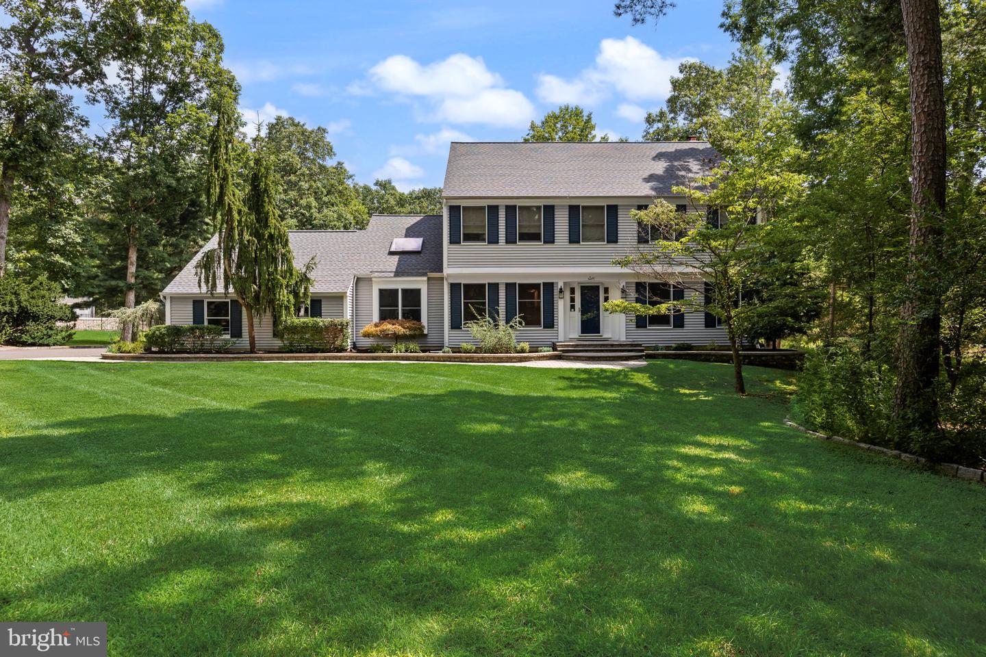 6 Cobblestone Ln Property Photo 1