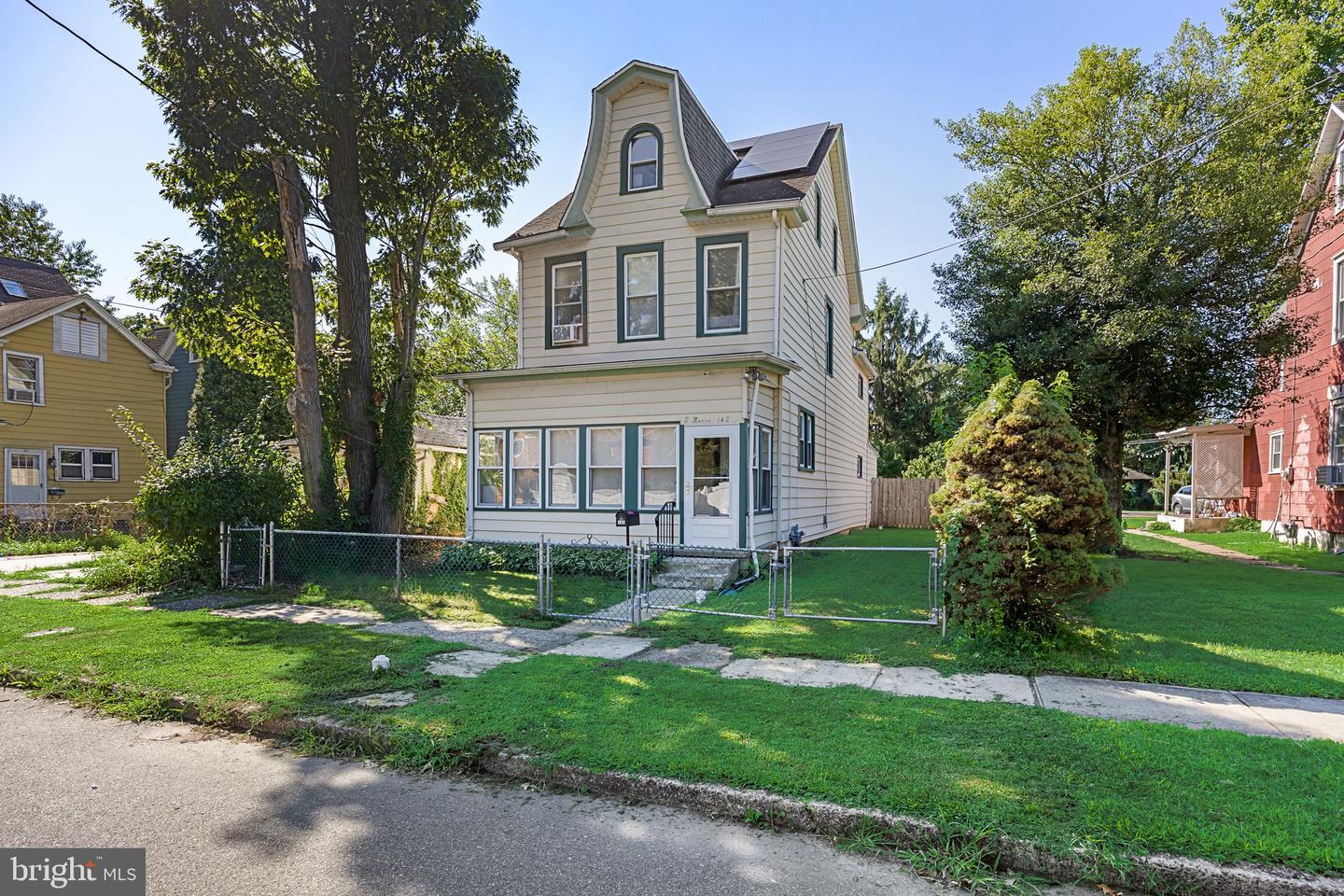 142 Church St Property Photo 3