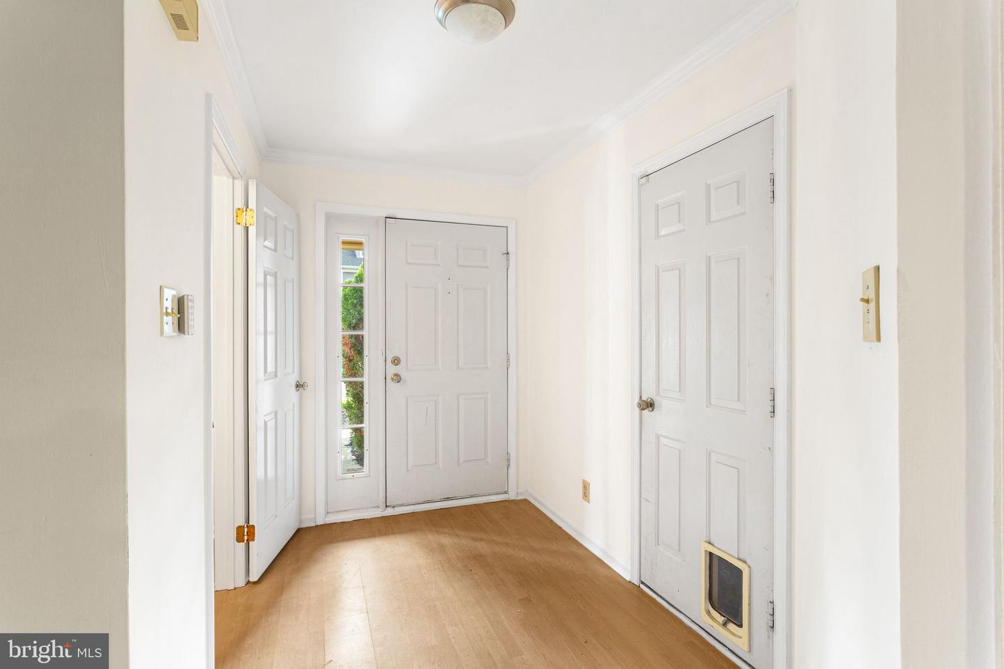 302 Berkshire Way Property Photo 6