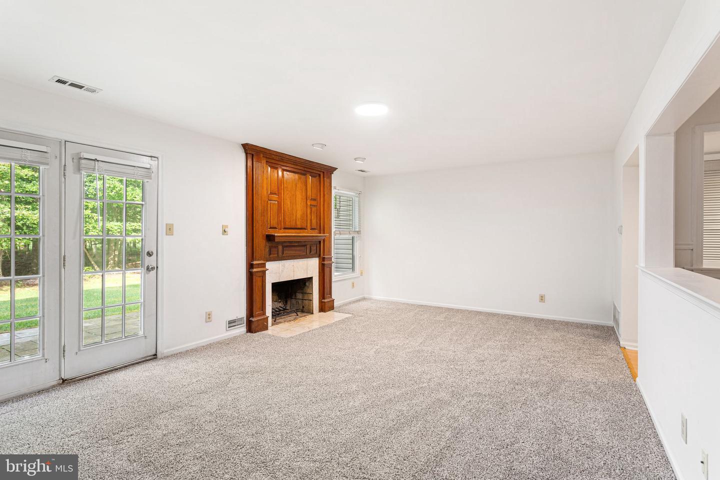 302 Berkshire Way Property Photo 12