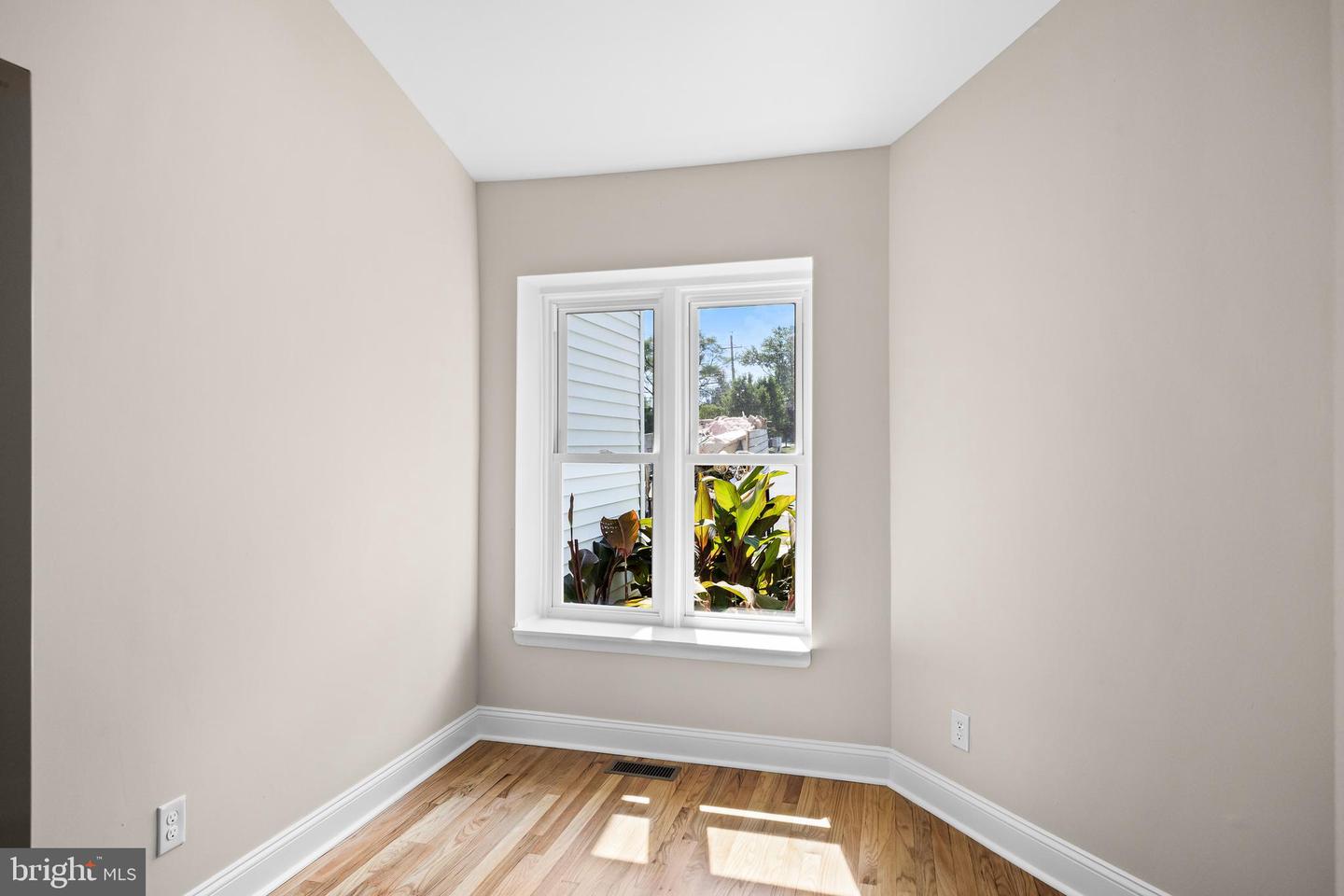 102 Suburban Blvd Property Photo 12