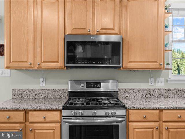 12 Whitford Dr Property Photo 17