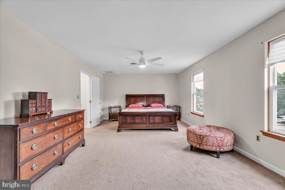 326 Spruce Ave Property Photo 19