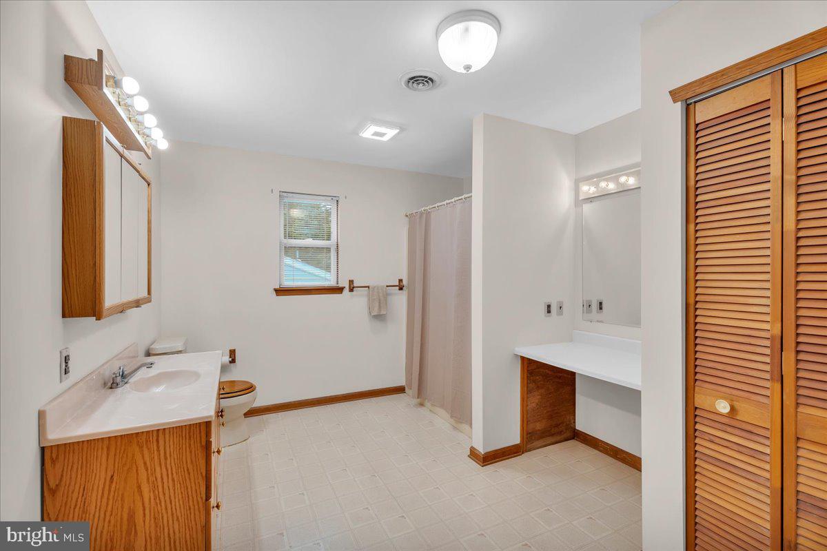 326 Spruce Ave Property Photo 24
