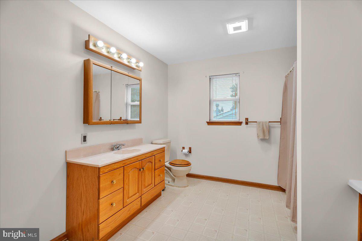 326 Spruce Ave Property Photo 26