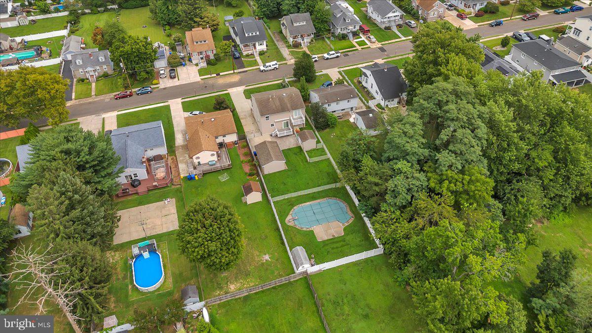 326 Spruce Ave Property Photo 46