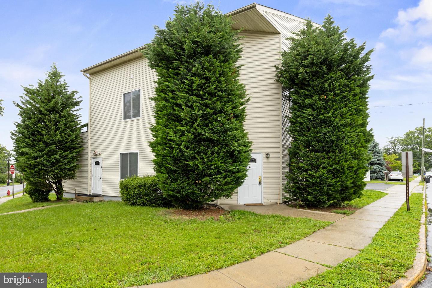 7 E MILL RD Property Photo 1
