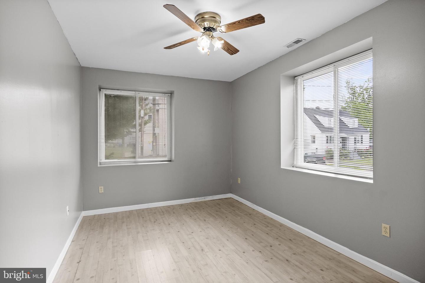 7 E Mill Rd Property Photo 7
