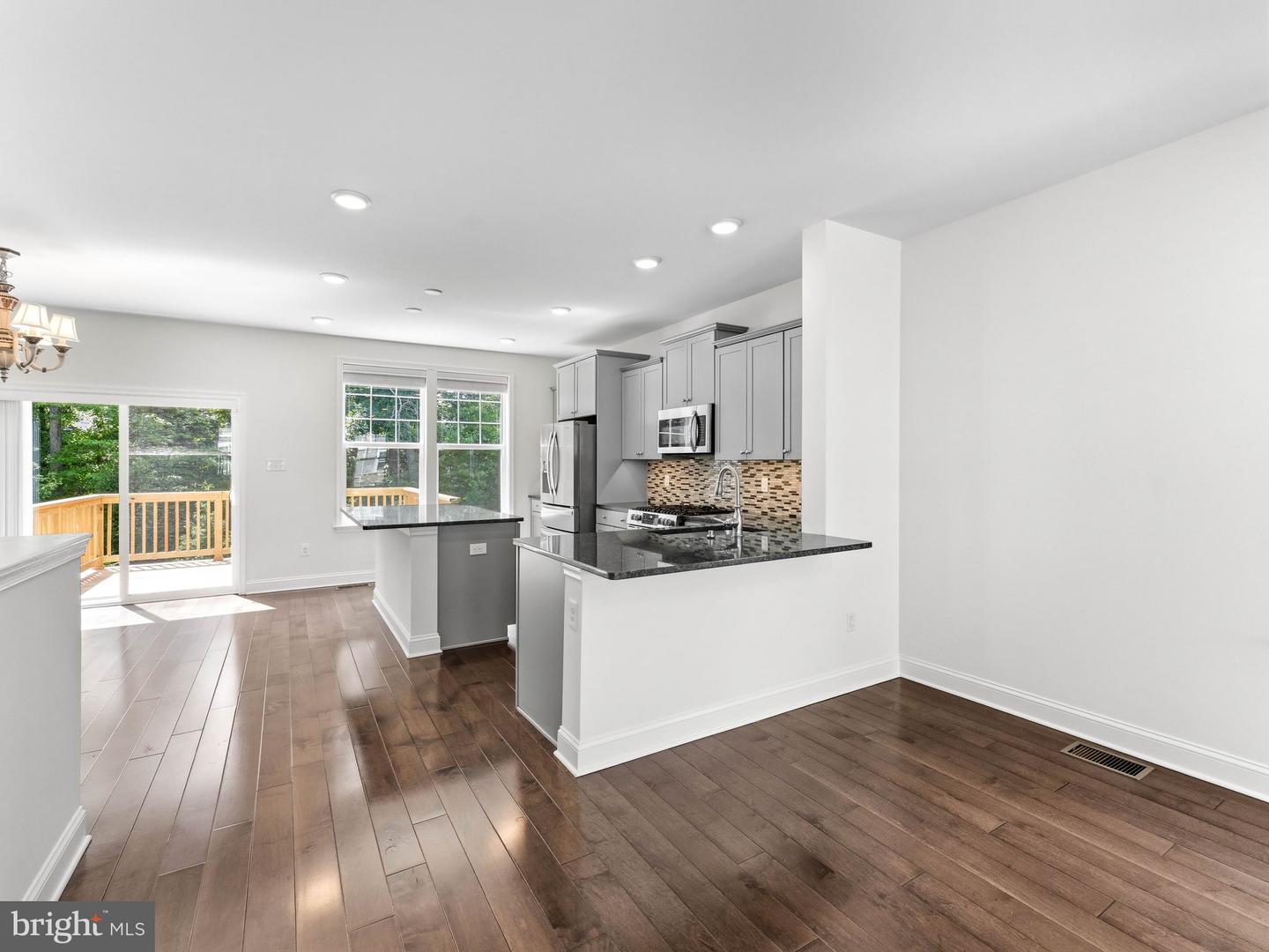 50 Sullivan Way Property Photo 10