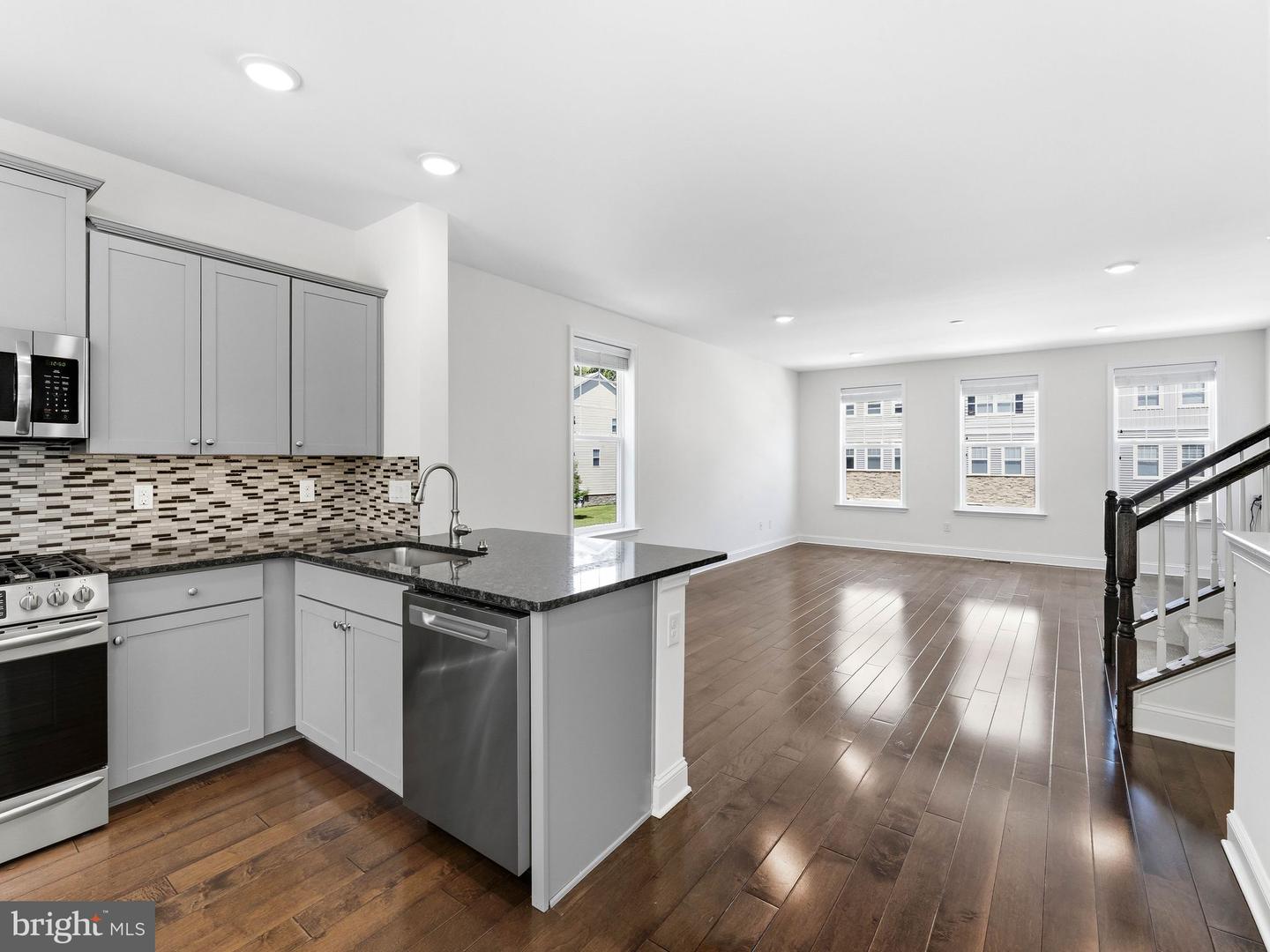 50 Sullivan Way Property Photo 11
