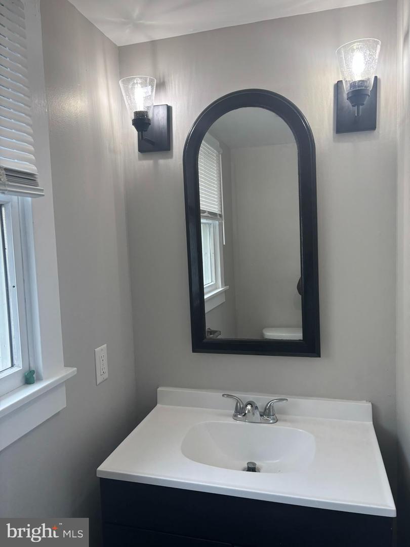 113 Pearl St Property Photo 6