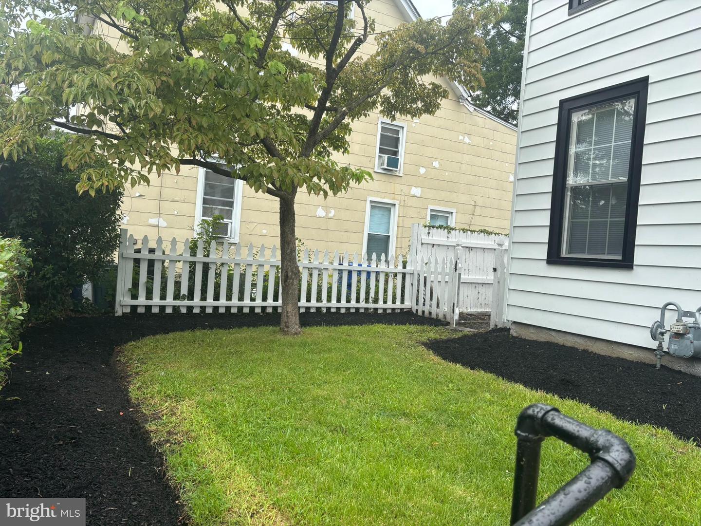 113 Pearl St Property Photo 23