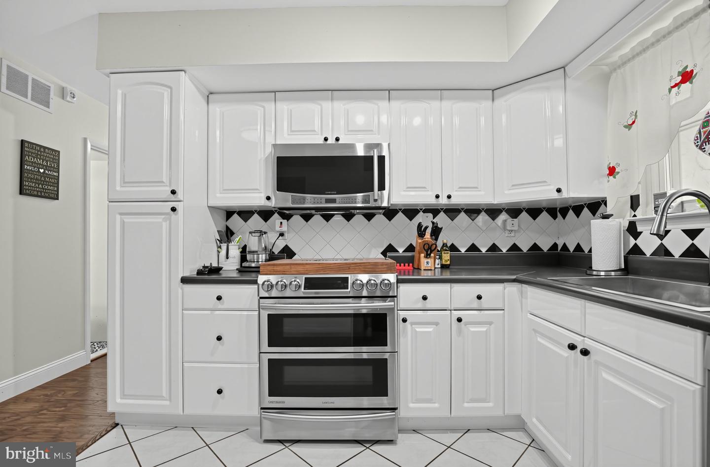 131 Jacqueline Ave Property Photo 12