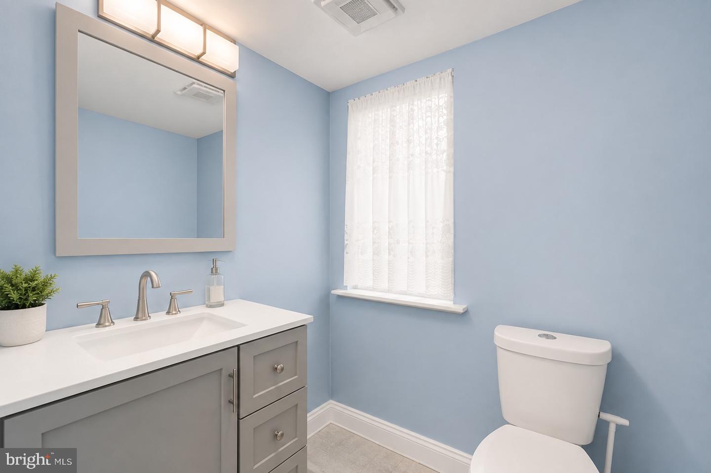 259 Kips Ct Property Photo 11