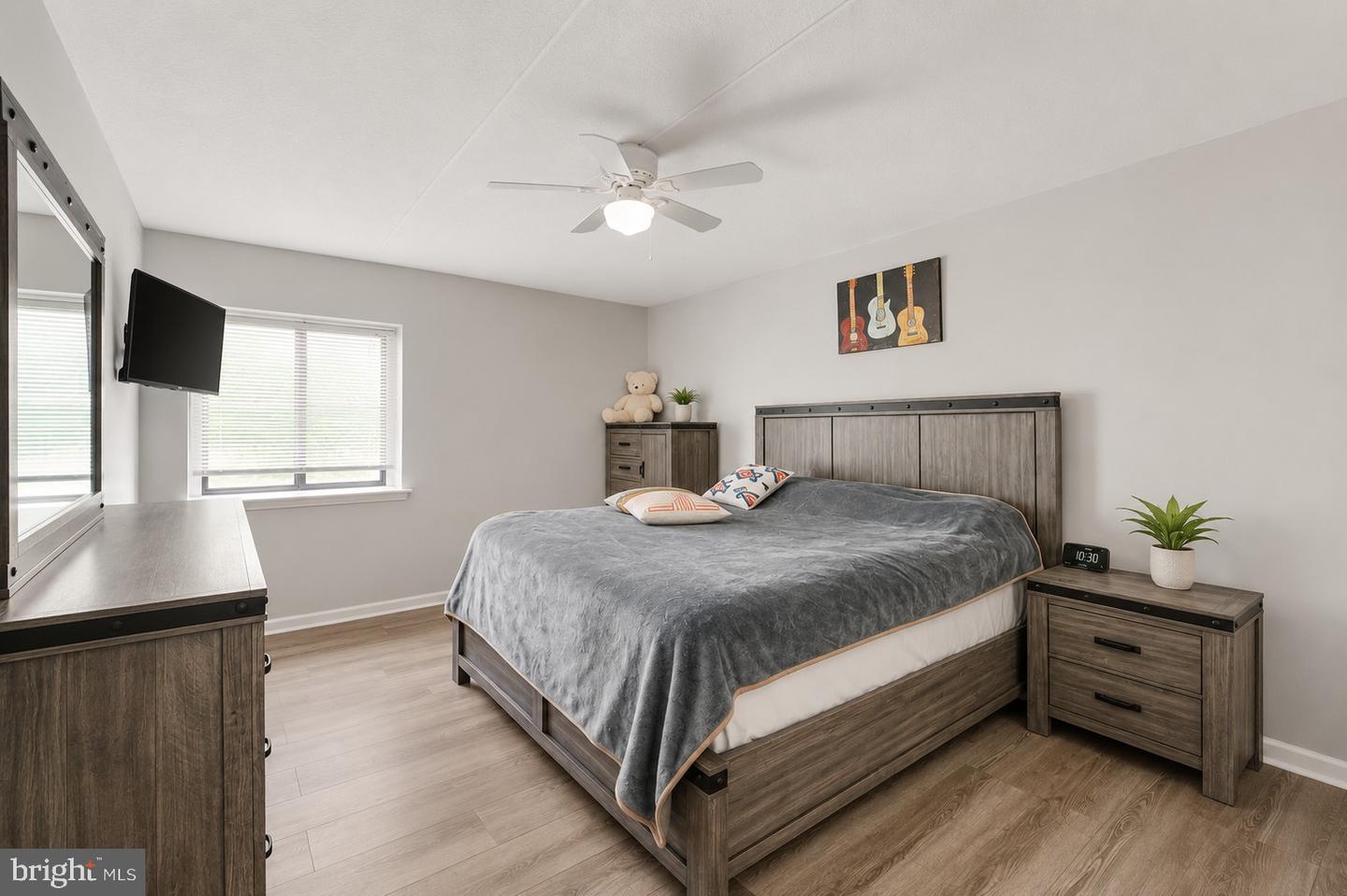 259 Kips Ct Property Photo 14