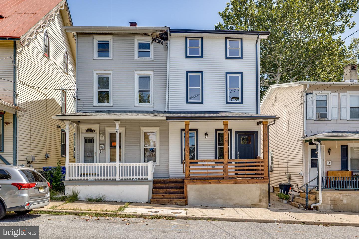 31 BUTTONWOOD ST Property Photo 1
