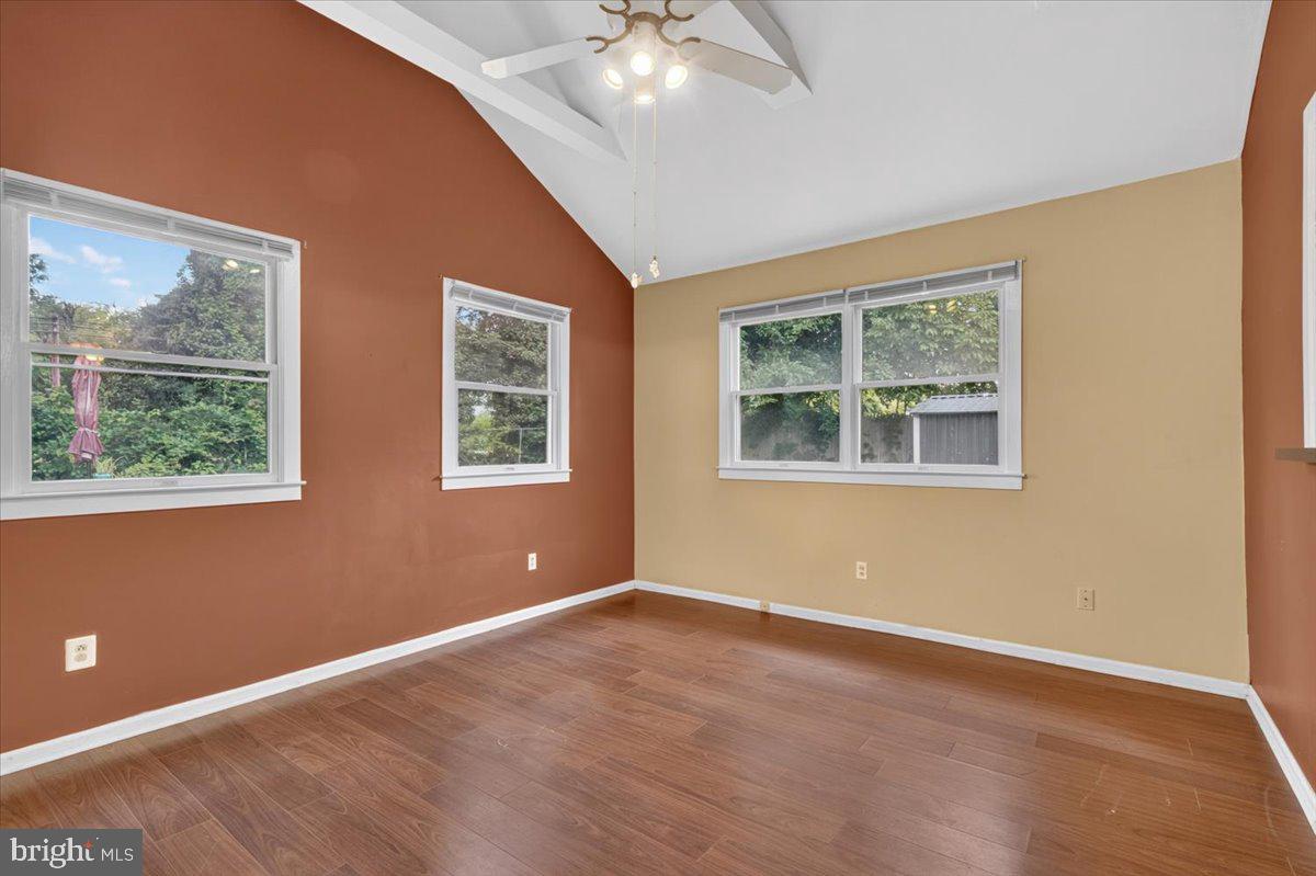 40 Gramercy Ln Property Photo 10