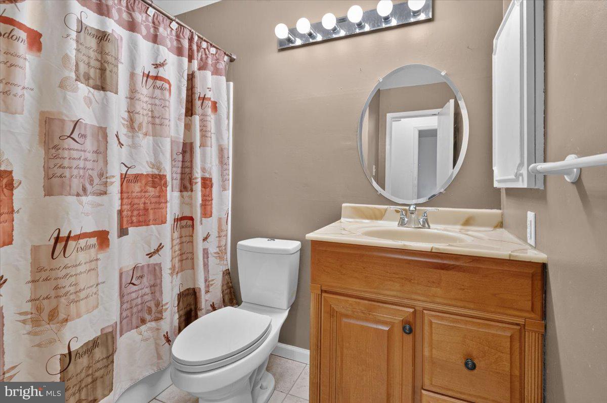 40 Gramercy Ln Property Photo 15