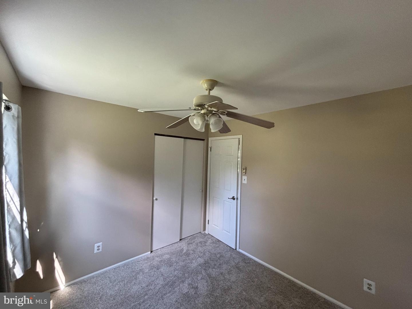 5 Woodcrest Dr Property Photo 17