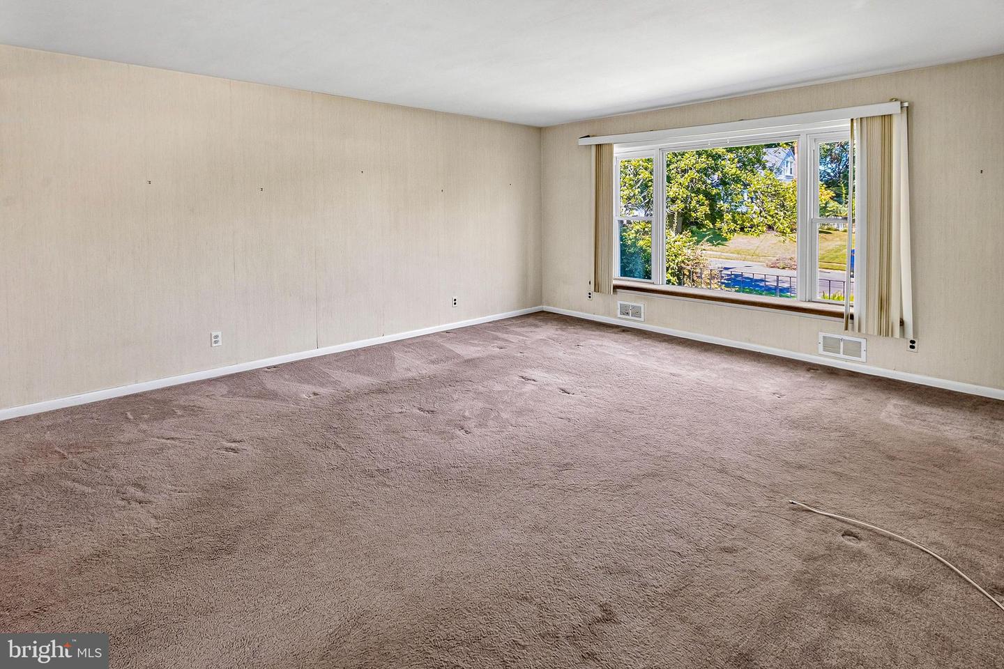 348 Boxwood Ln Property Photo 12