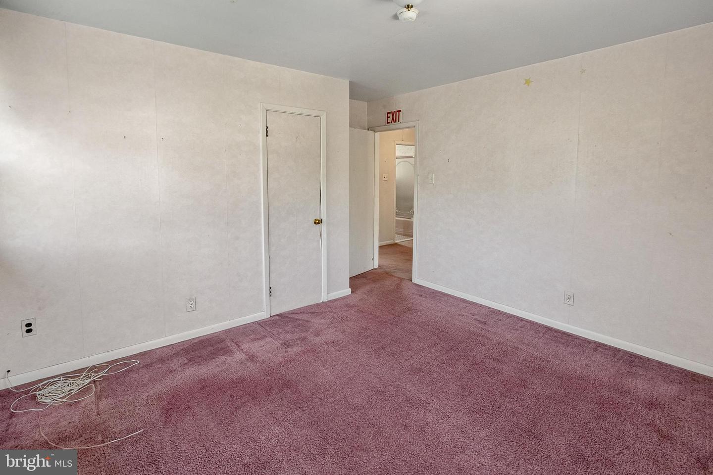 348 Boxwood Ln Property Photo 33