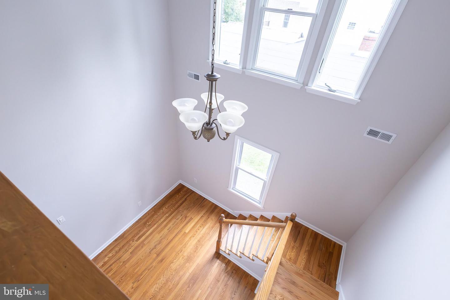 407 S Washington Ave Property Photo 18