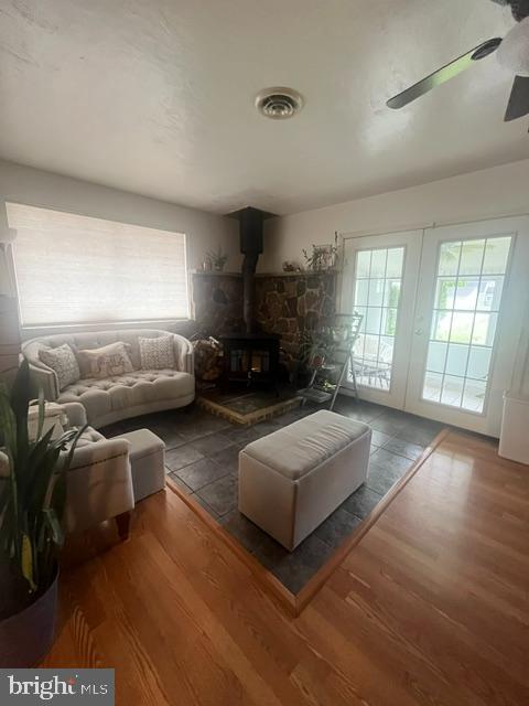 10 Spruce Ave Property Photo 6