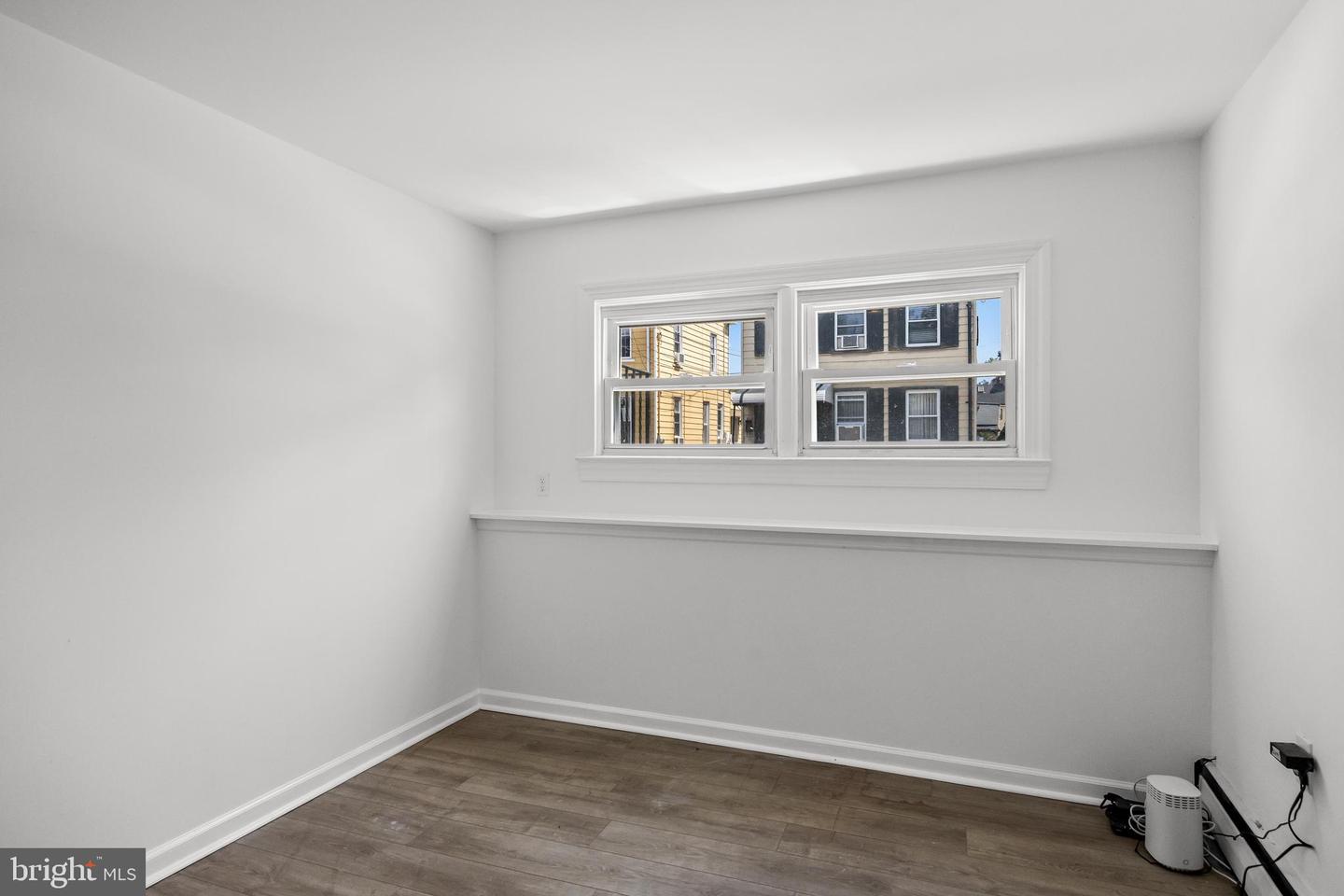 306 Borden St Property Photo 13