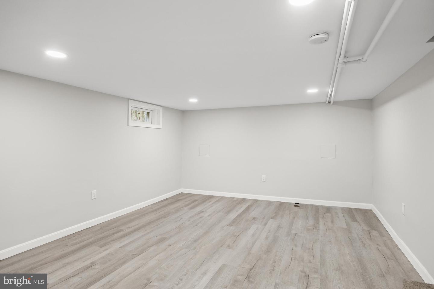 306 Borden St Property Photo 14