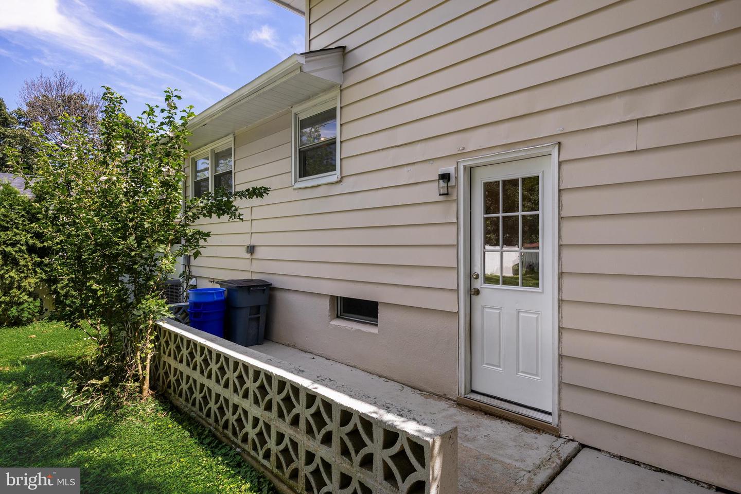 306 Borden St Property Photo 28