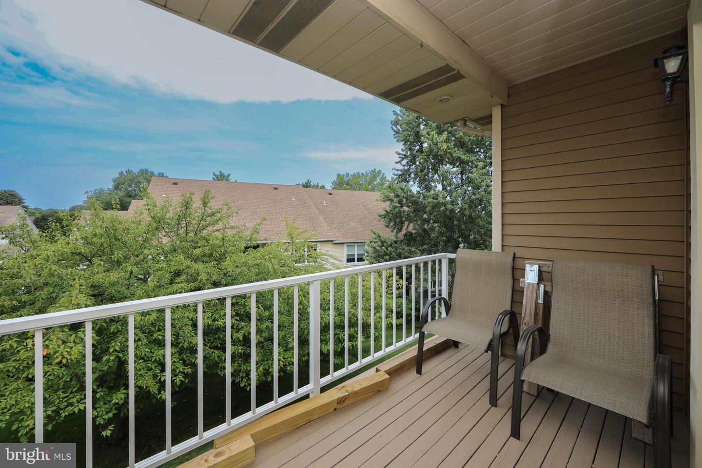 1011-b Scotswood Ct Property Photo 25