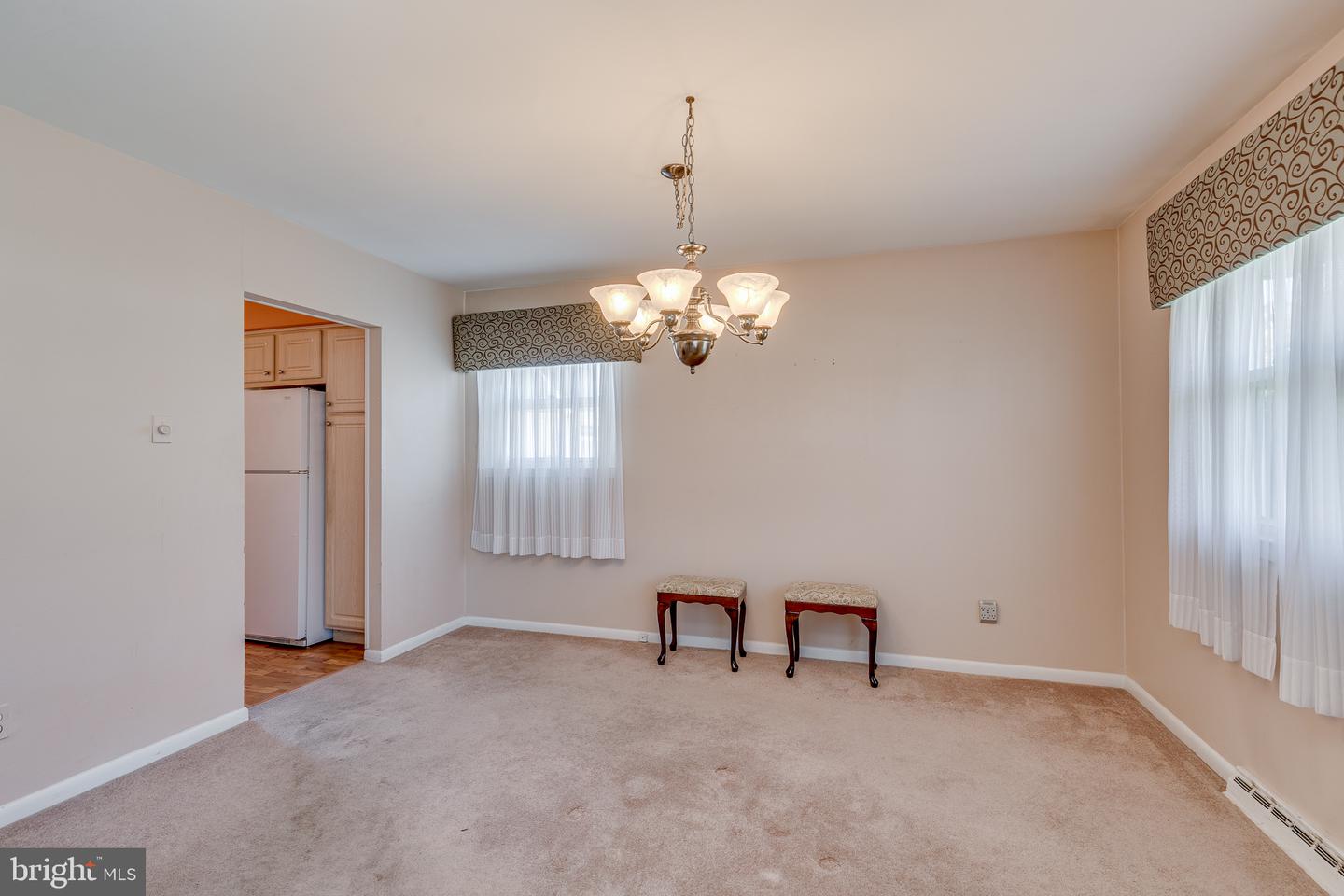 528 Polk St Property Photo 8