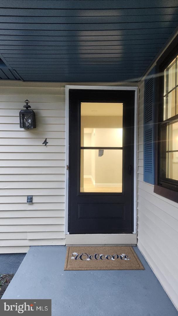 4 Meadowside Ct Property Photo 3