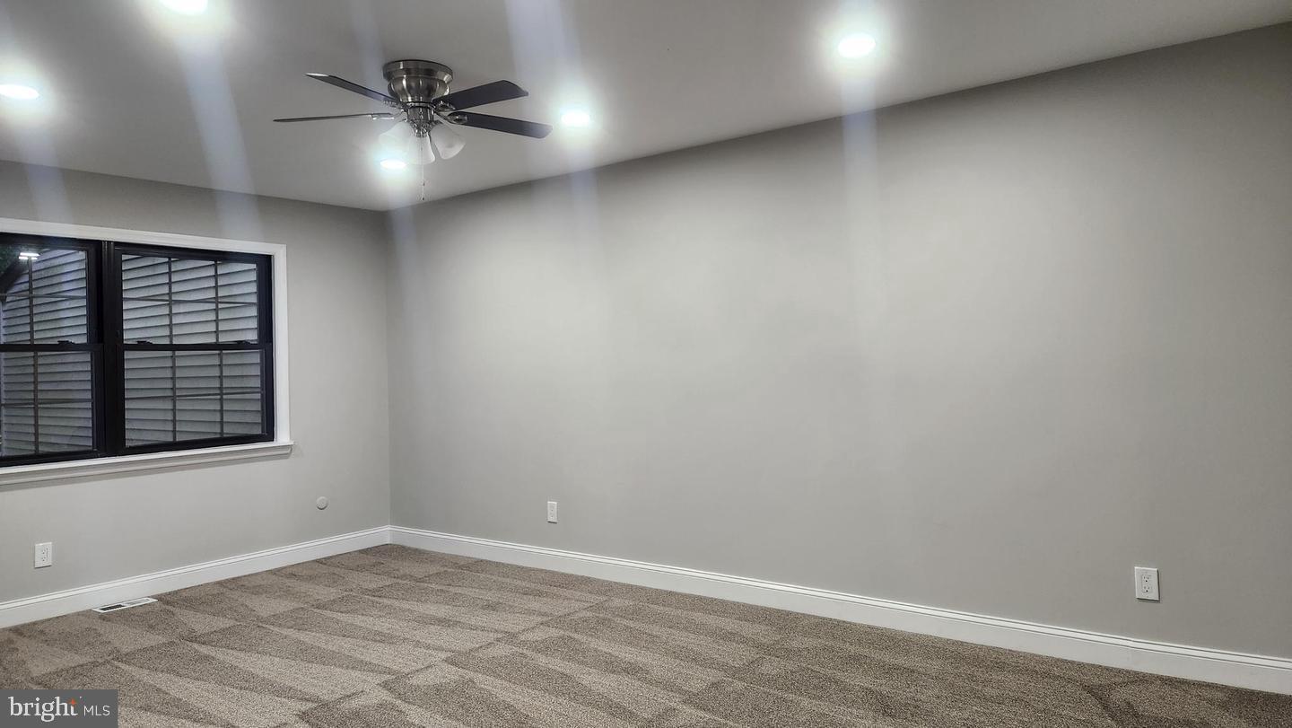 4 Meadowside Ct Property Photo 13