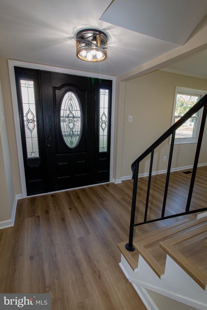 176 Rockland Dr Property Photo 3