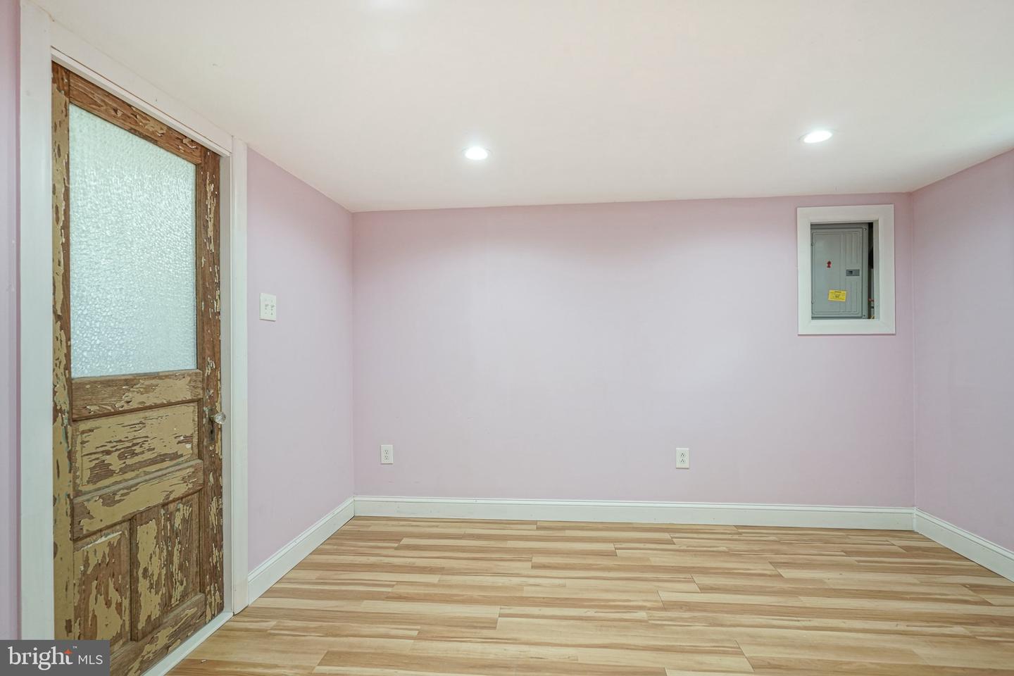 538 Alexander Ave Property Photo 18