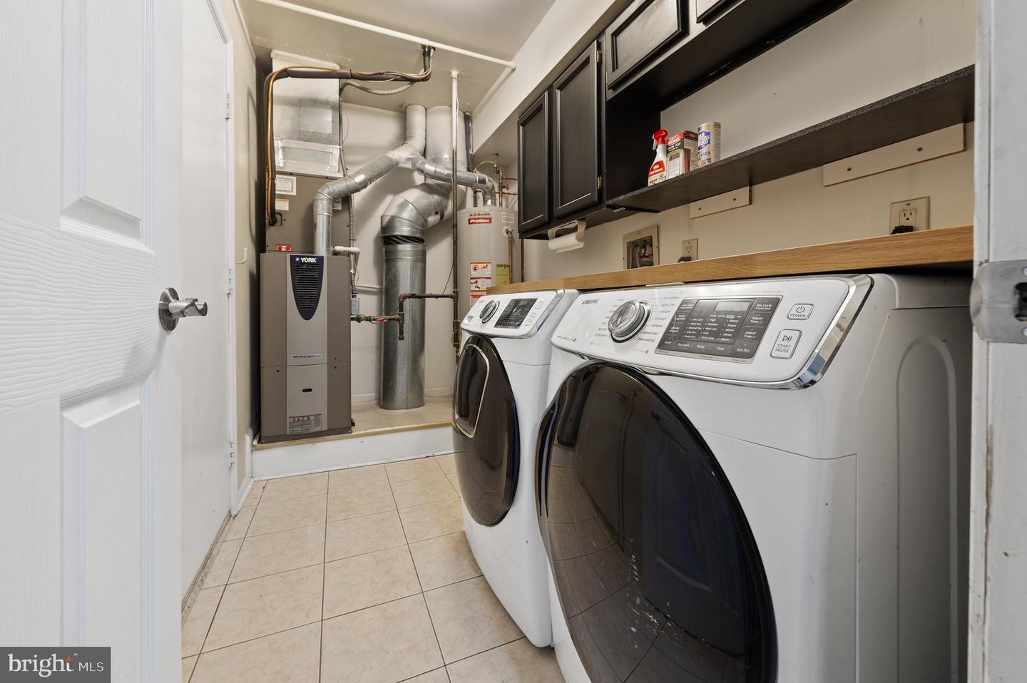 56 Saw Mill Dr Property Photo 5