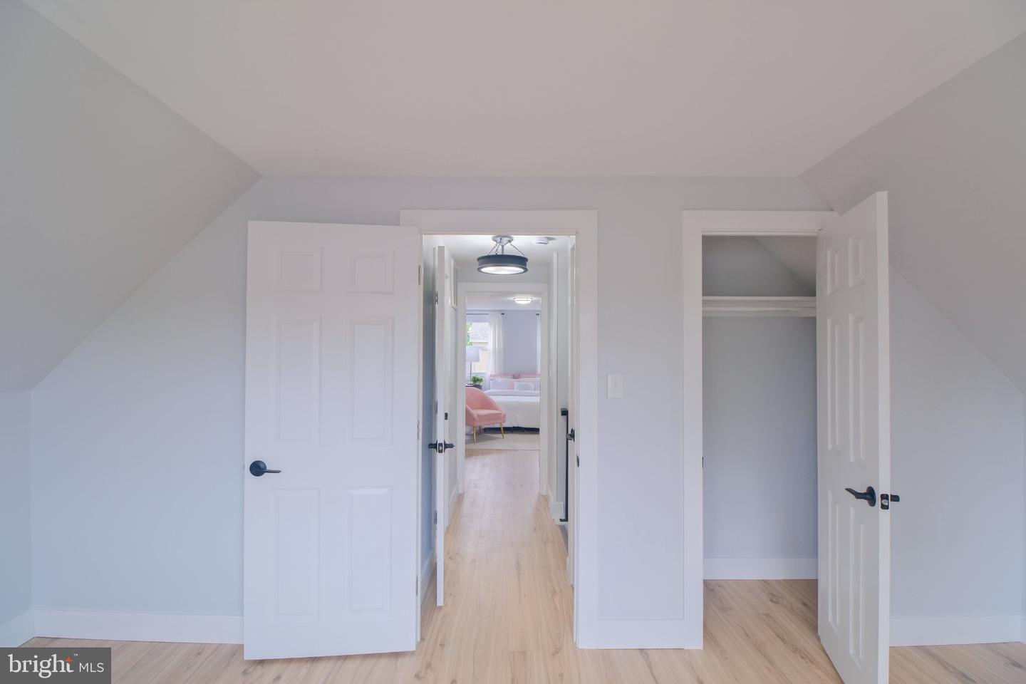 6 Minstrel Ln Property Photo 34